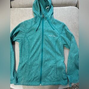 Columbia zip up hoodie. Good condition.